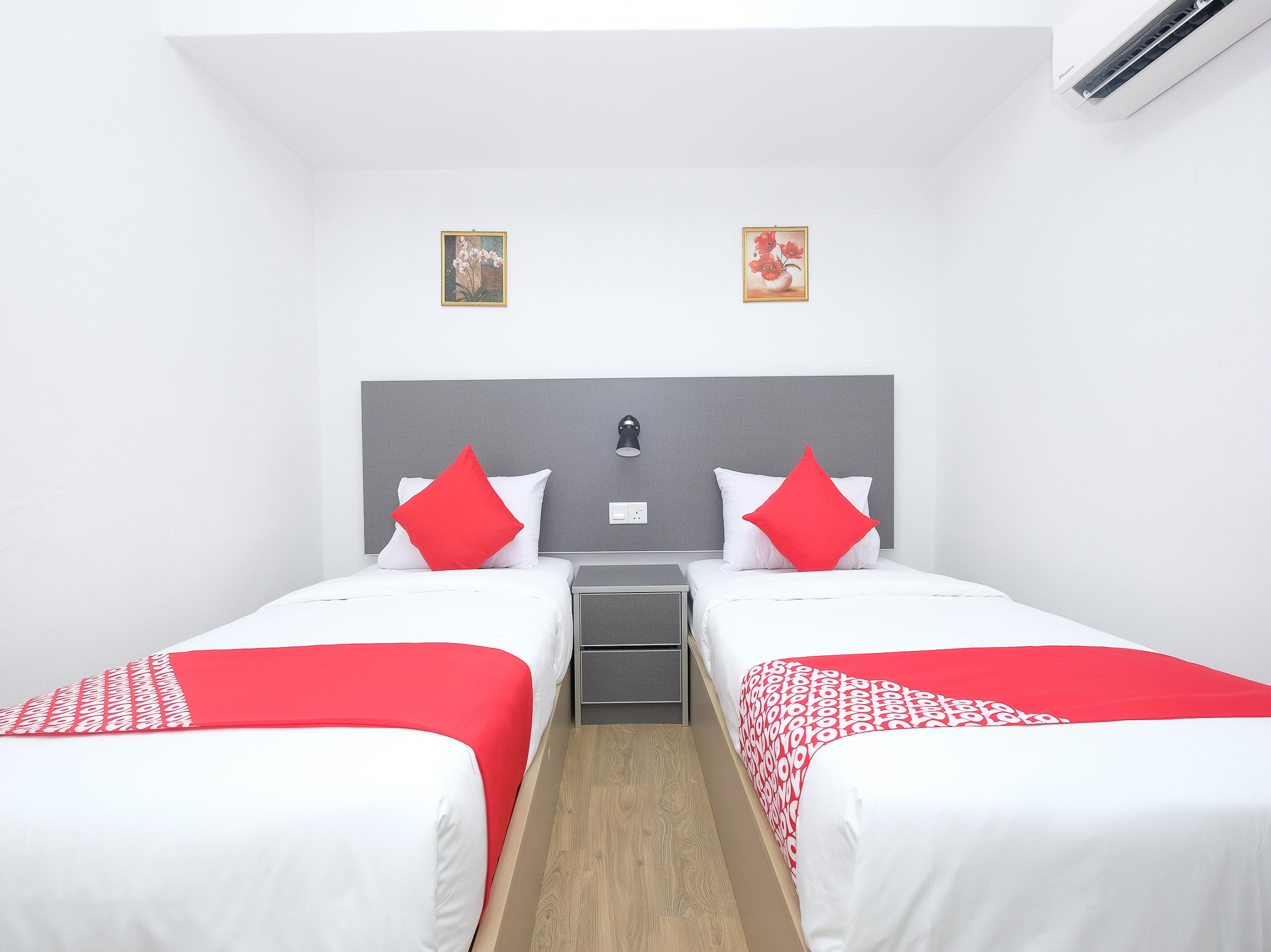 Oyo 44043 First Garden Hotel Kuantan Bagian luar foto