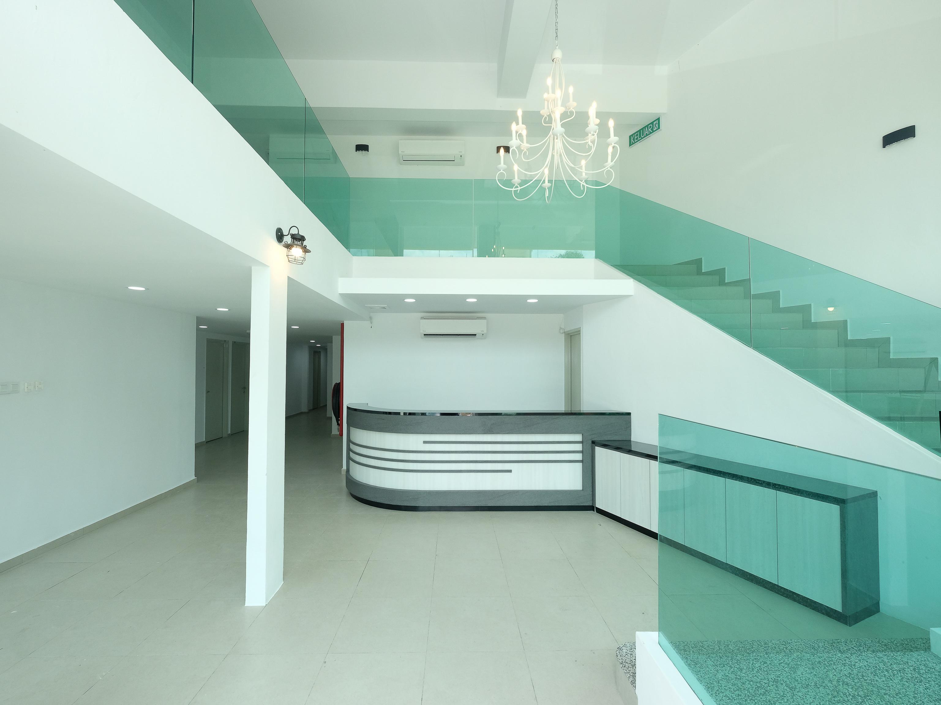 Oyo 44043 First Garden Hotel Kuantan Bagian luar foto